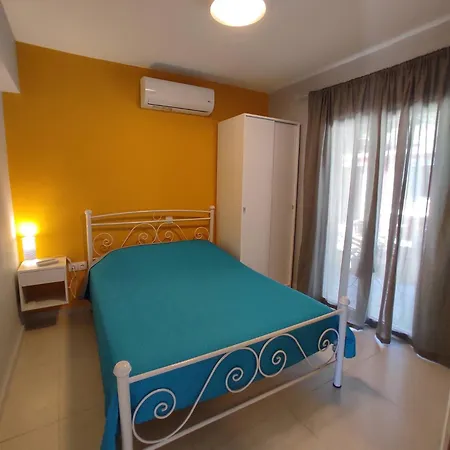 Blue & , - Corfu 1&2-3&4 Dassia (Corfu)