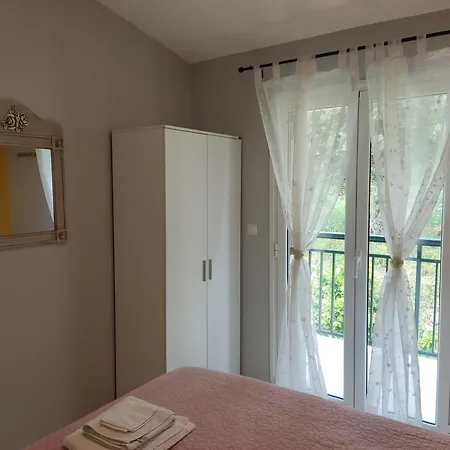 Blue & , - Corfu 1&2-3&4 Apartment